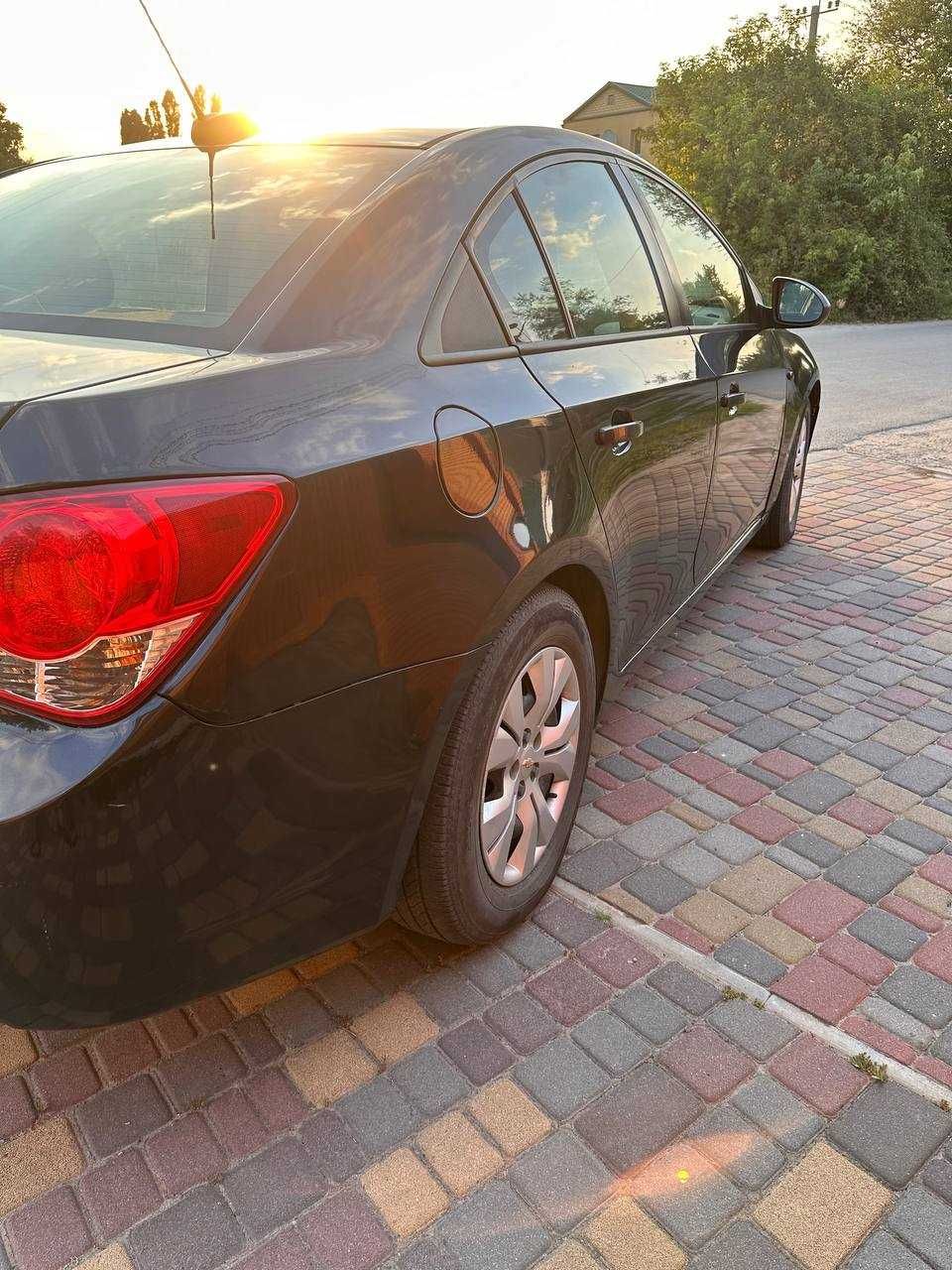 Chevrolet Cruze 2015  Автомат  Обслужен Без вложений
