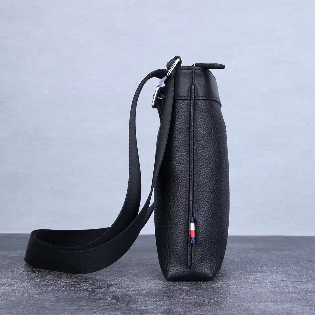 Стильная мужская кожаная сумка подарок черная барсетка в упаковке