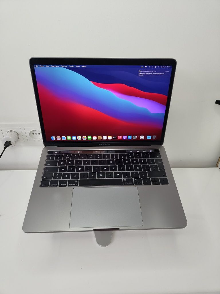 ноутбук Macbook pro 13 2016 а 1706 /i5/16 гб/SSD 256