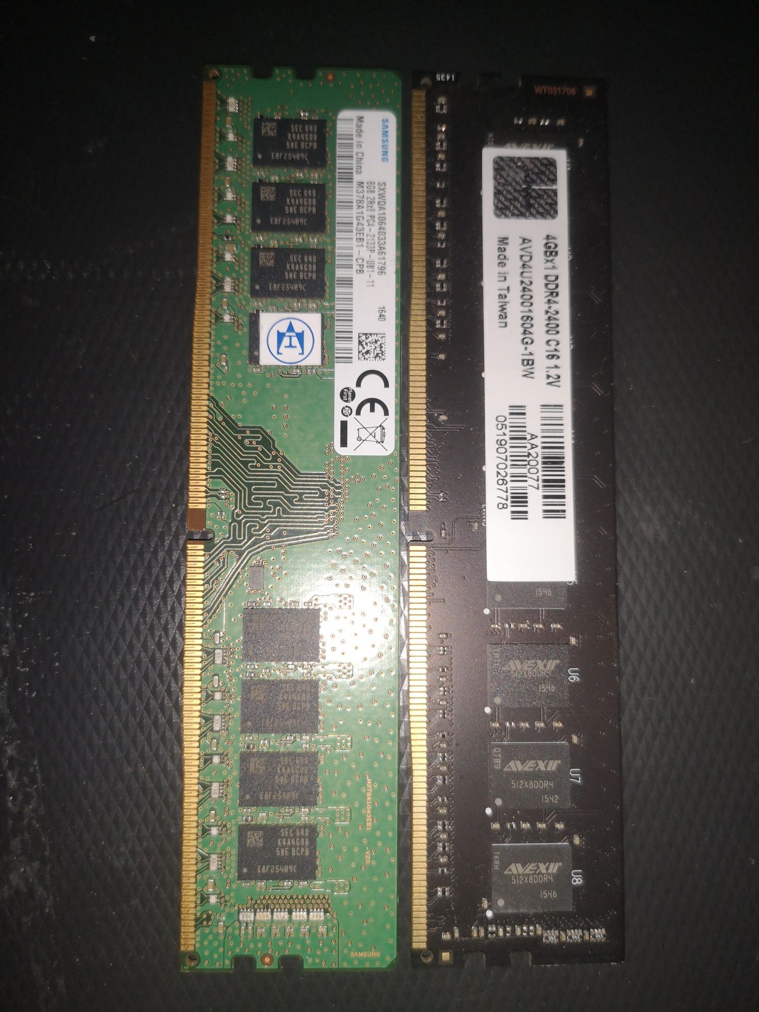 Продам оперативную память Ddr4 Samsung 8gb и 4 gb