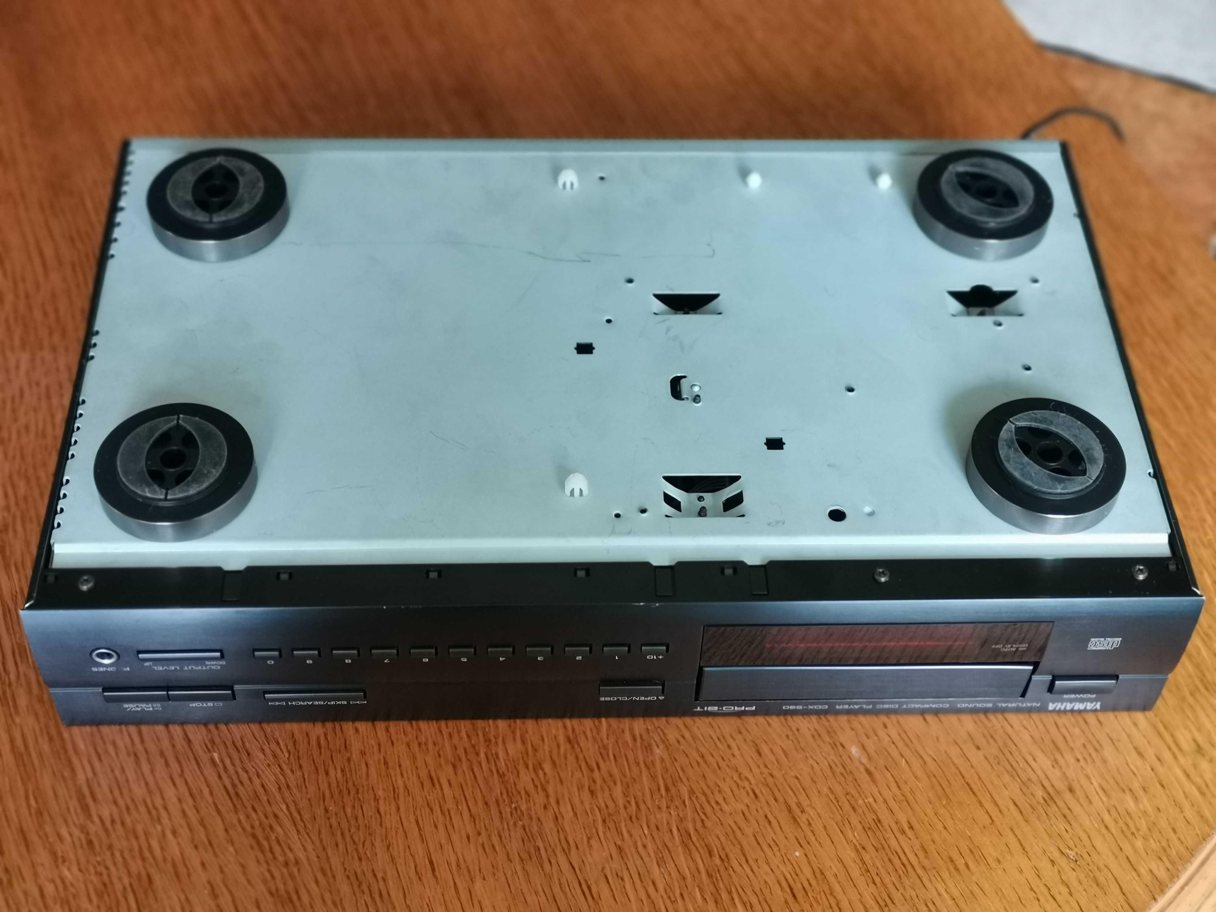 YAMAHA CDX-590 PRO BIT Odtwarzacz płyt CD