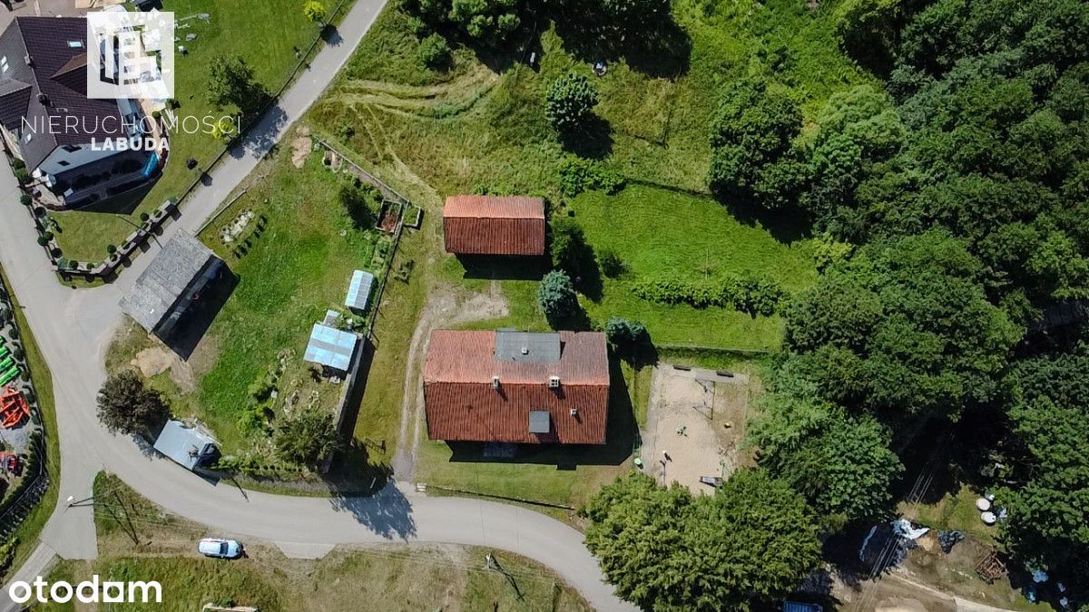 Połowa domu, 2 mieszkania + budynek gospodarczy