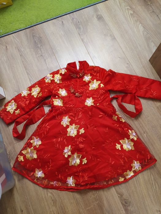 Sukienka dla dziewczynki w stylu orientalnym przebranie 120 z metką