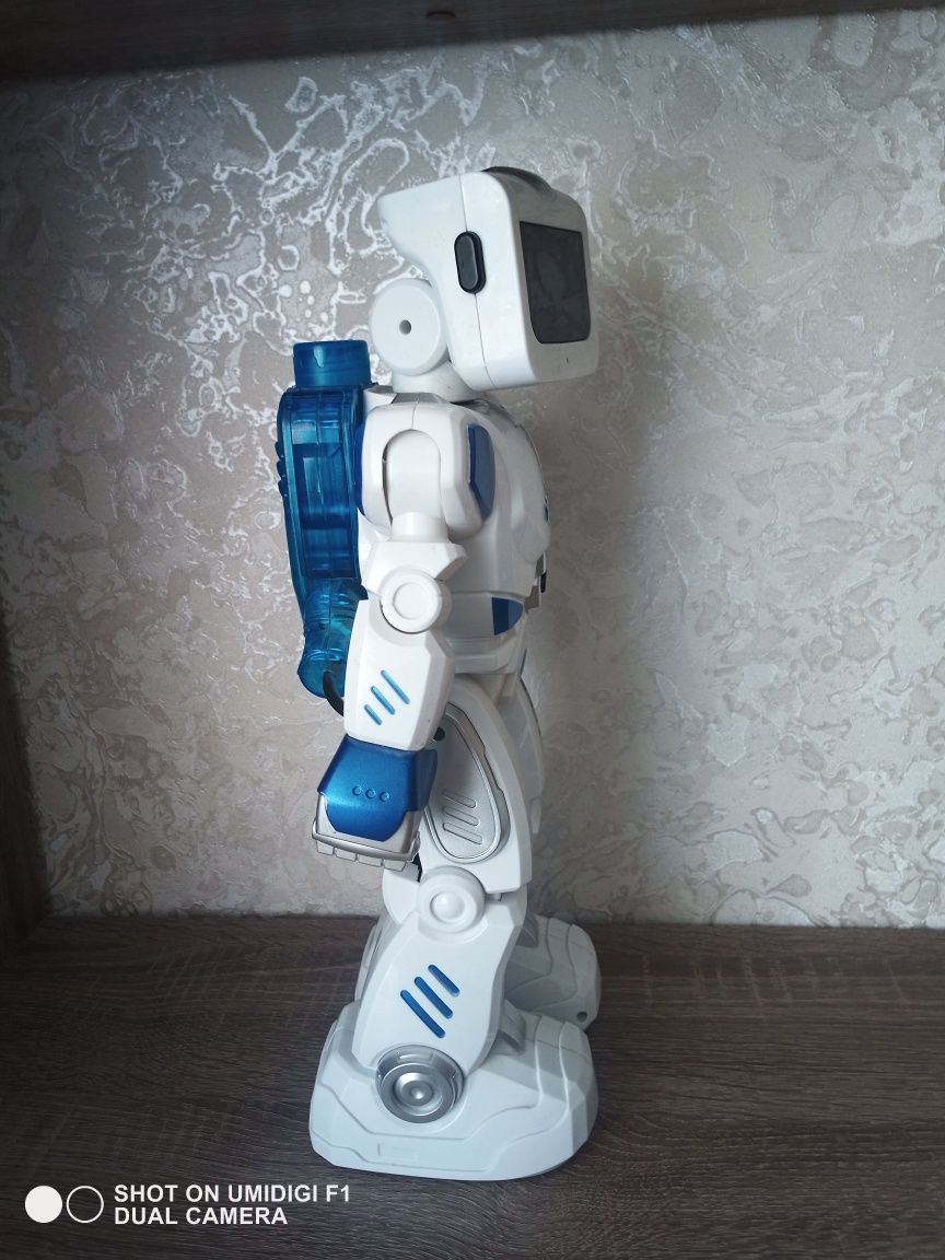 Детская игрушка робот Strike Force