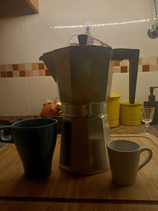 Cafeteira tipo italiana grande!