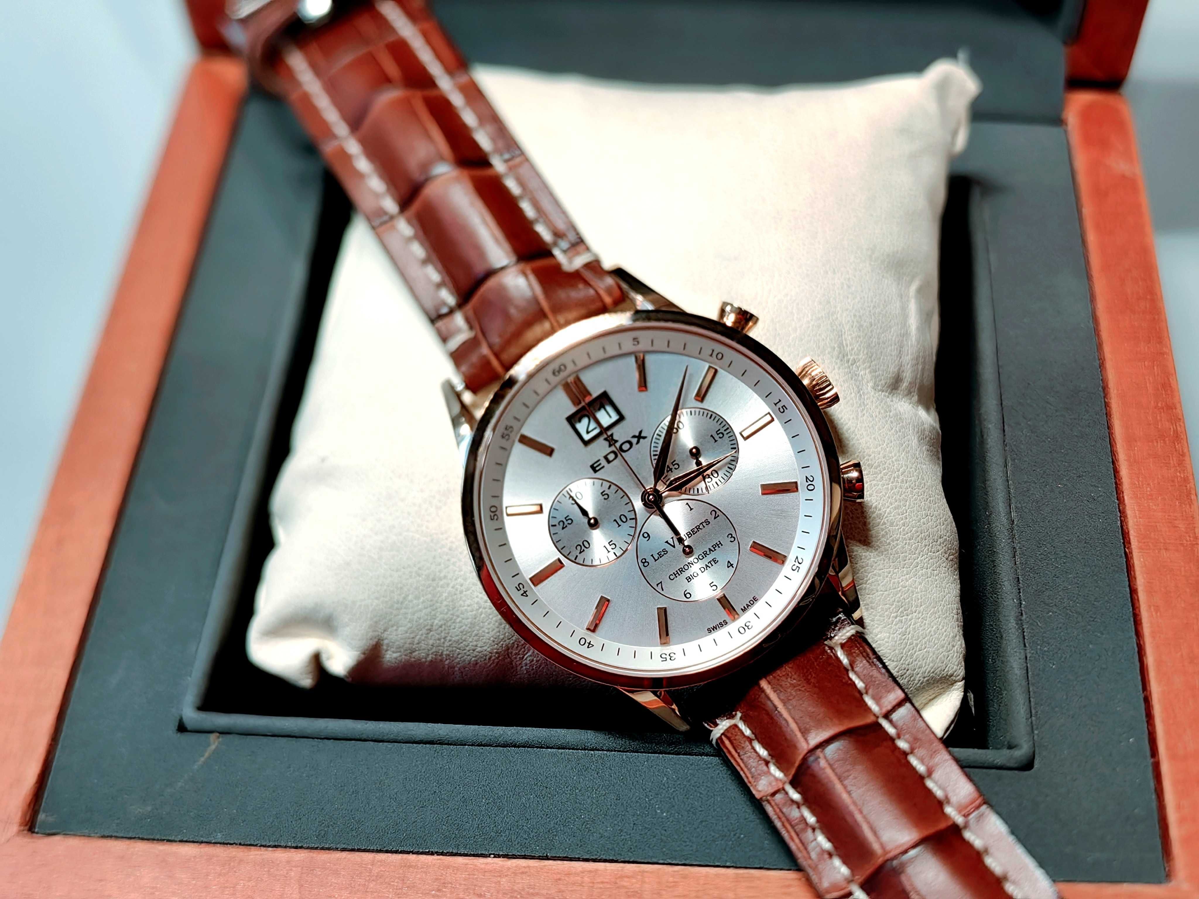 Zegarek EDOX Les Vauberts Big Date Rose Gold PVD Chronograph Pudełko