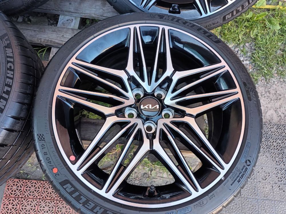 Диски r19 5 114.3 Kia stinger 2022рік 5x114,3