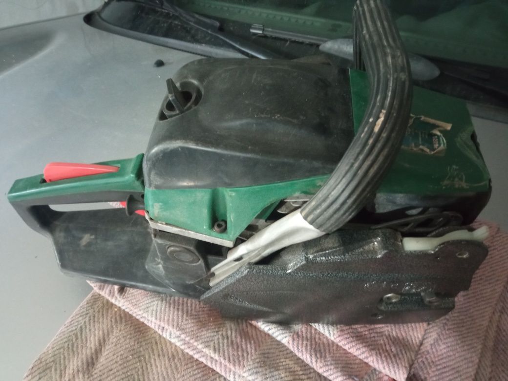 Бензопила без шини і ланцюга з польськими написами PL5229с
