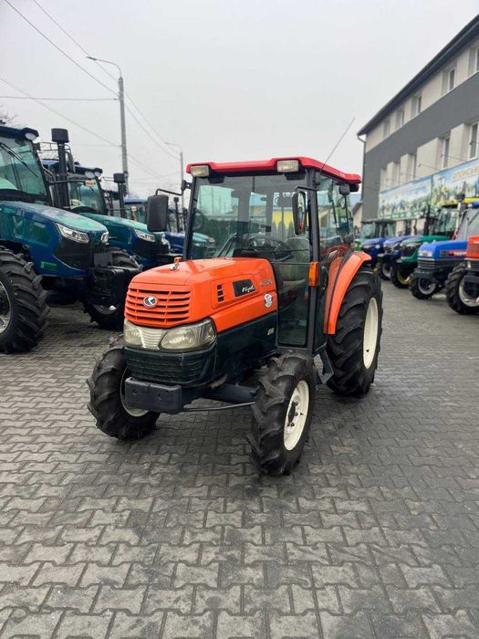 Kubota KL330 Японський Трактор