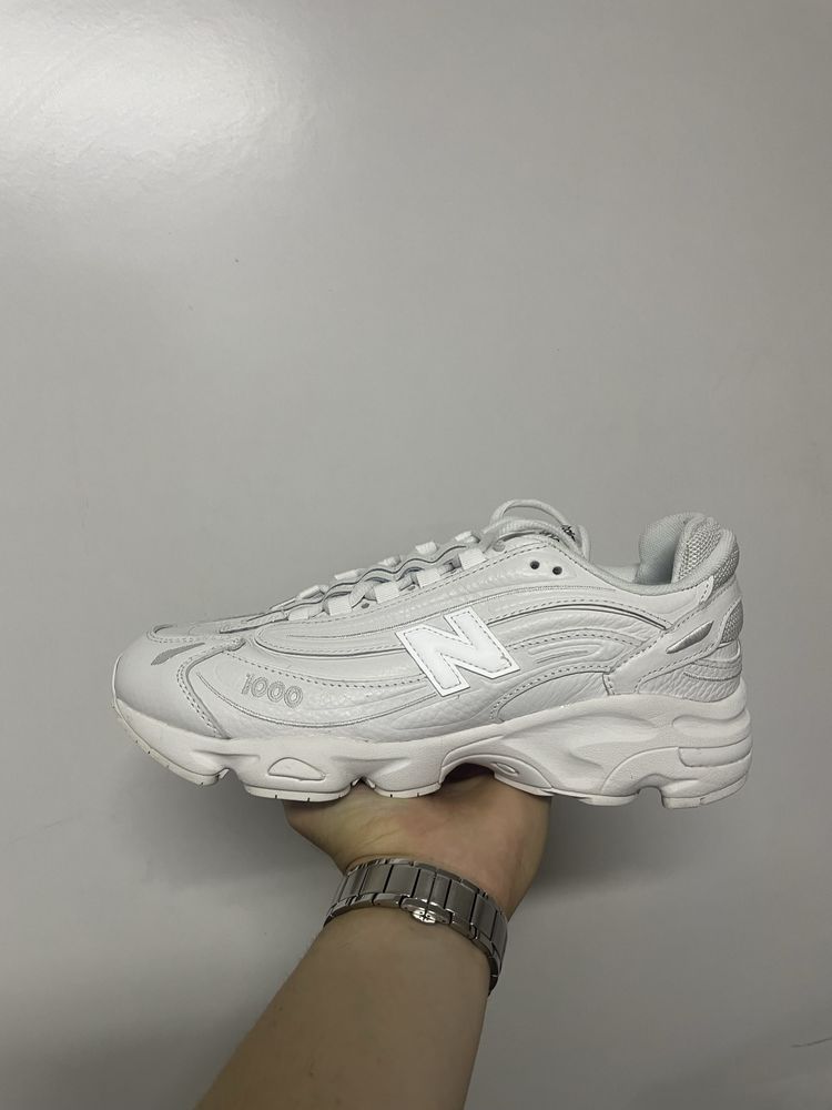 New Balance M1000 BW