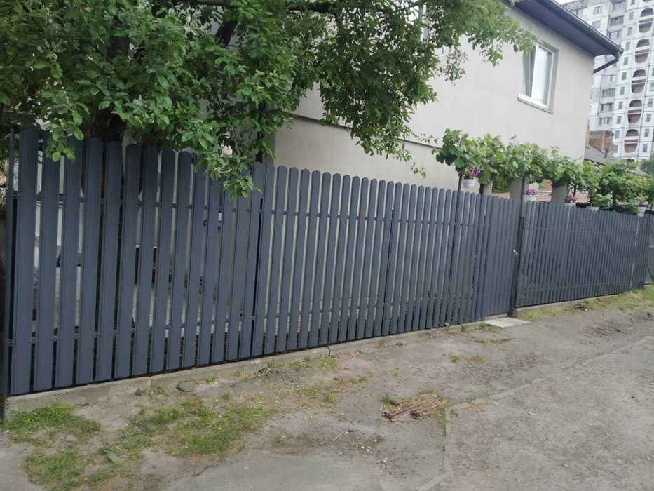 Забор с металлического штакетника под ключ. Фундамент, Ворота, Калитка