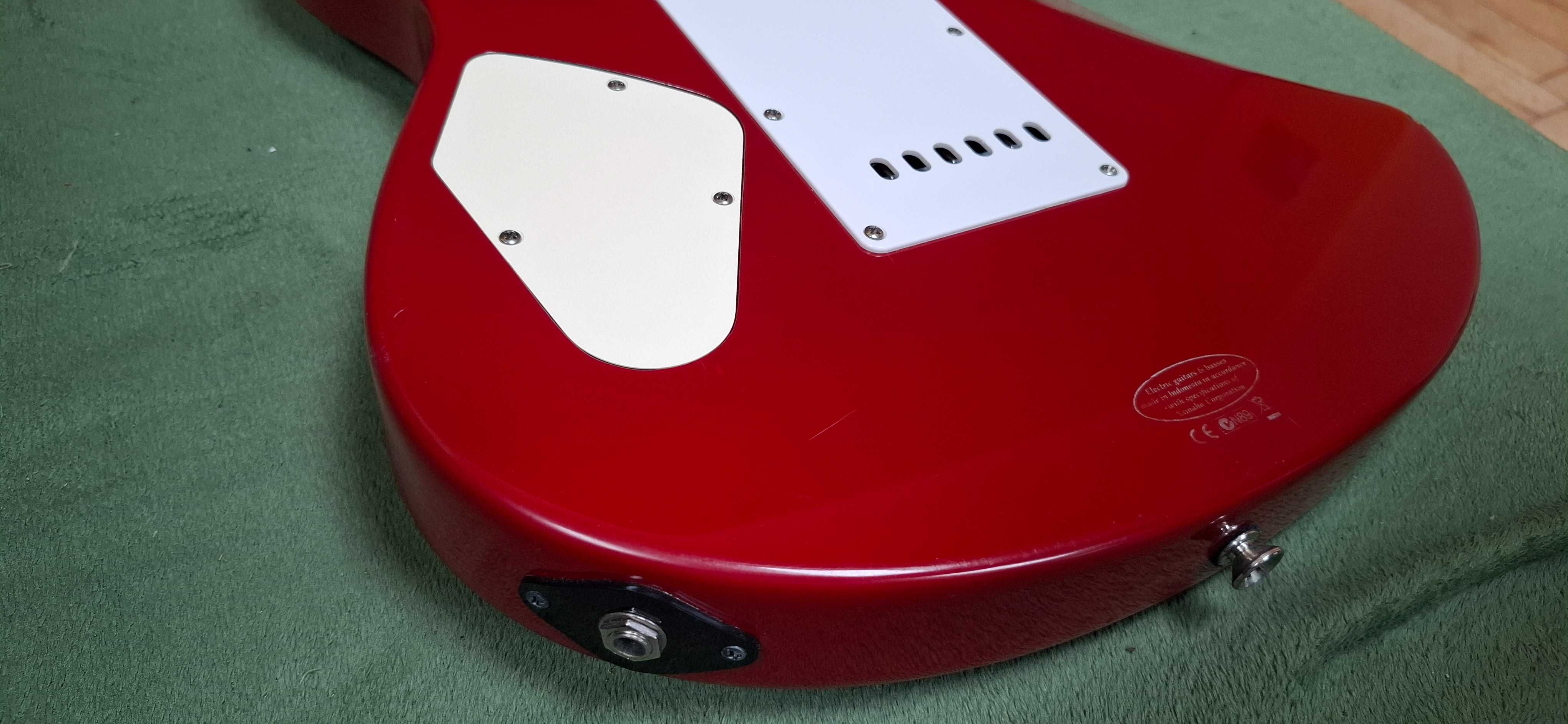 Gitara elektryczna Yamaha pacifica 112v kolor czerwony uzywana