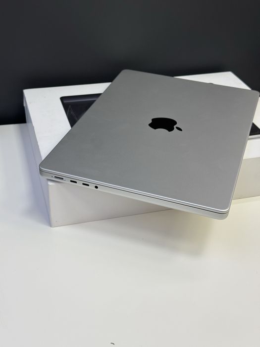Б/у MacBook Pro 14’ M3 16/1Tb Silver | Повний комплект