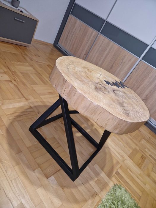 Stolik loft plaster drewna