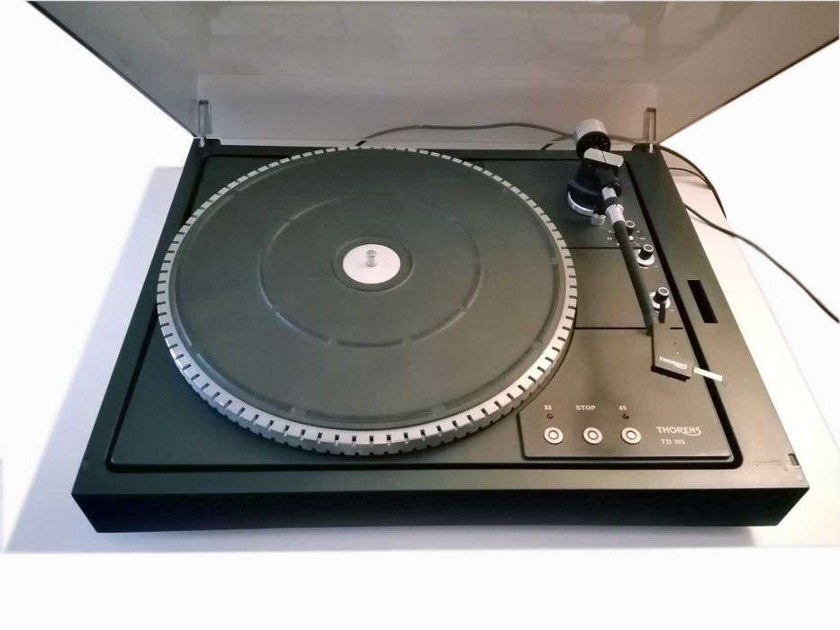 Thorens TD 105 Gramofon z napędem paskowym