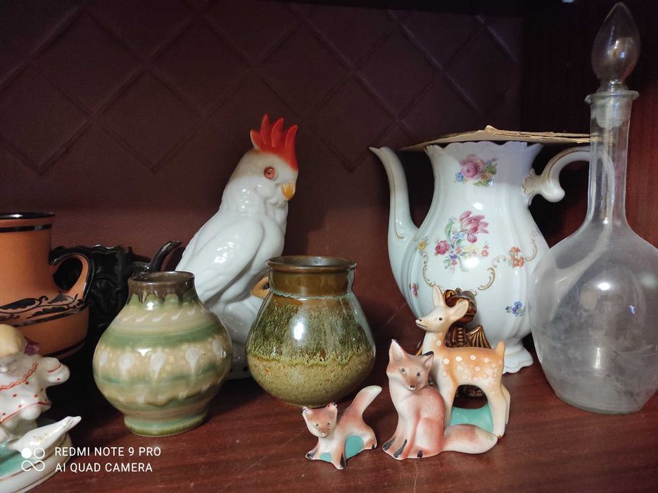 Статуэтки ссср Дети и др. , вазочки майолика и др.