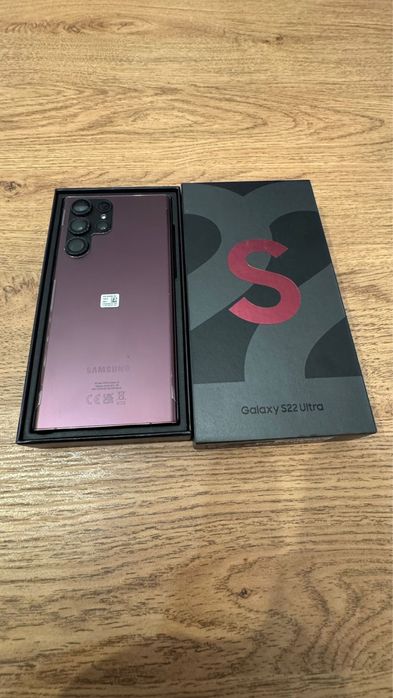 Samsung s22 ultra praticamente novo