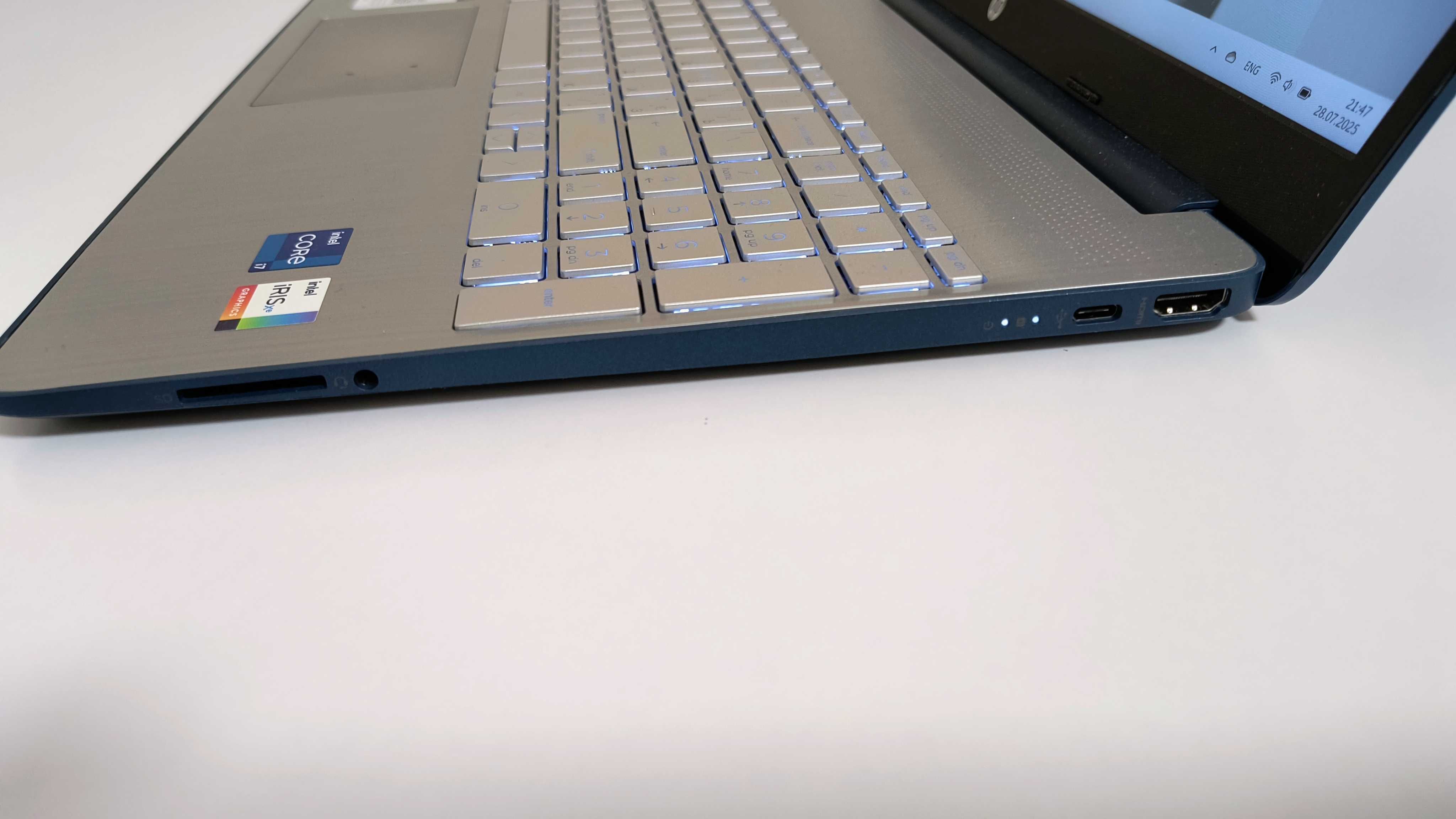 Ноутбук HP 15-dy27 15.6 IPS FullHD Сore i7-1165G7 16GB NVMe SSD 512 GB