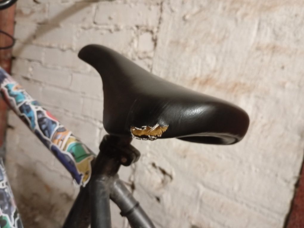 Fajny BMX z pegami