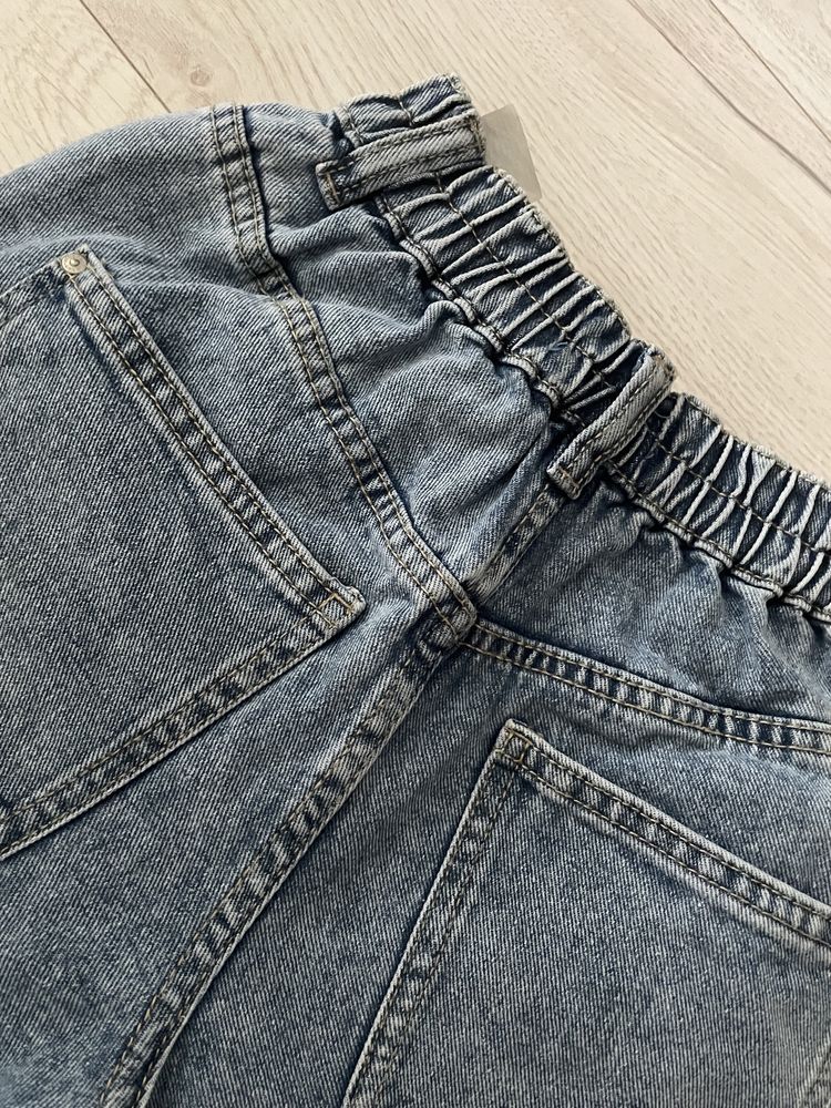 Bawełniane dwukolorowe spodnie jeansy jogger wysoki stan Sinsay xxs