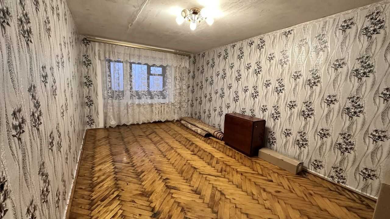 2 кім з КОСМЕТИКОЮ район НЕЗАЛЕЖНОСТІ (Титова) (712420)
