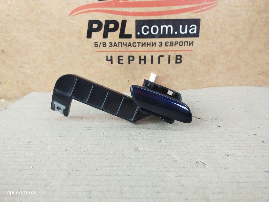 Lexus IS II 2005-2013 Форсунка омывателя фары правая