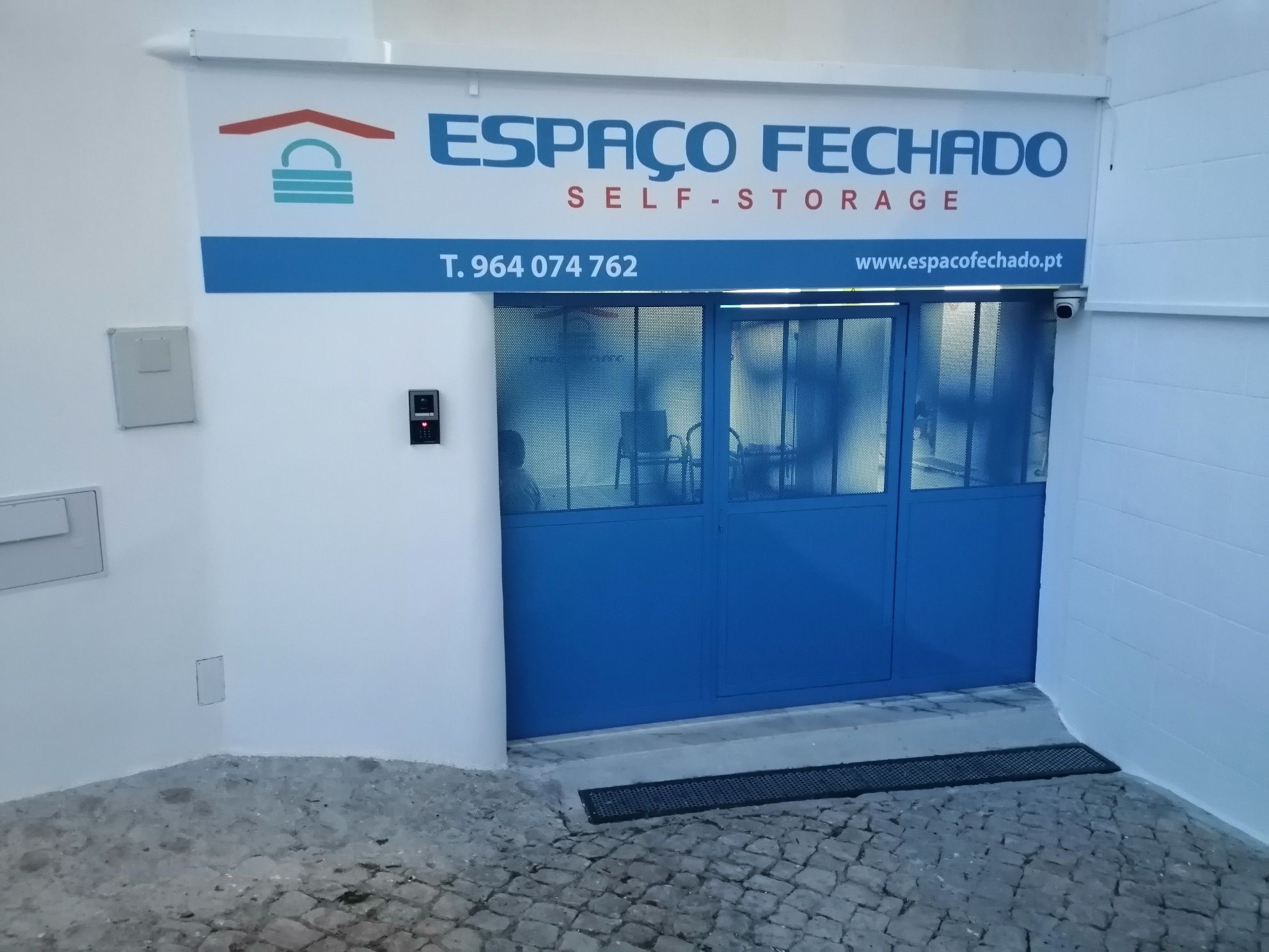 Armazém - Arrecadação - Guarda móveis - Cacifo - Self Storage -Alverca