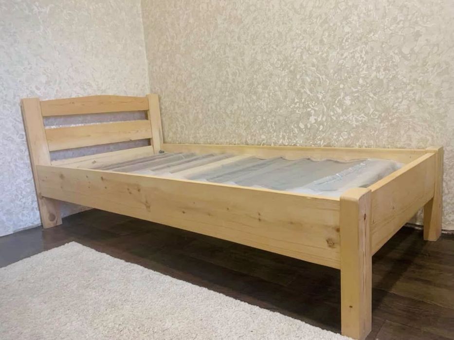 Ліжко одно спальне і матрац