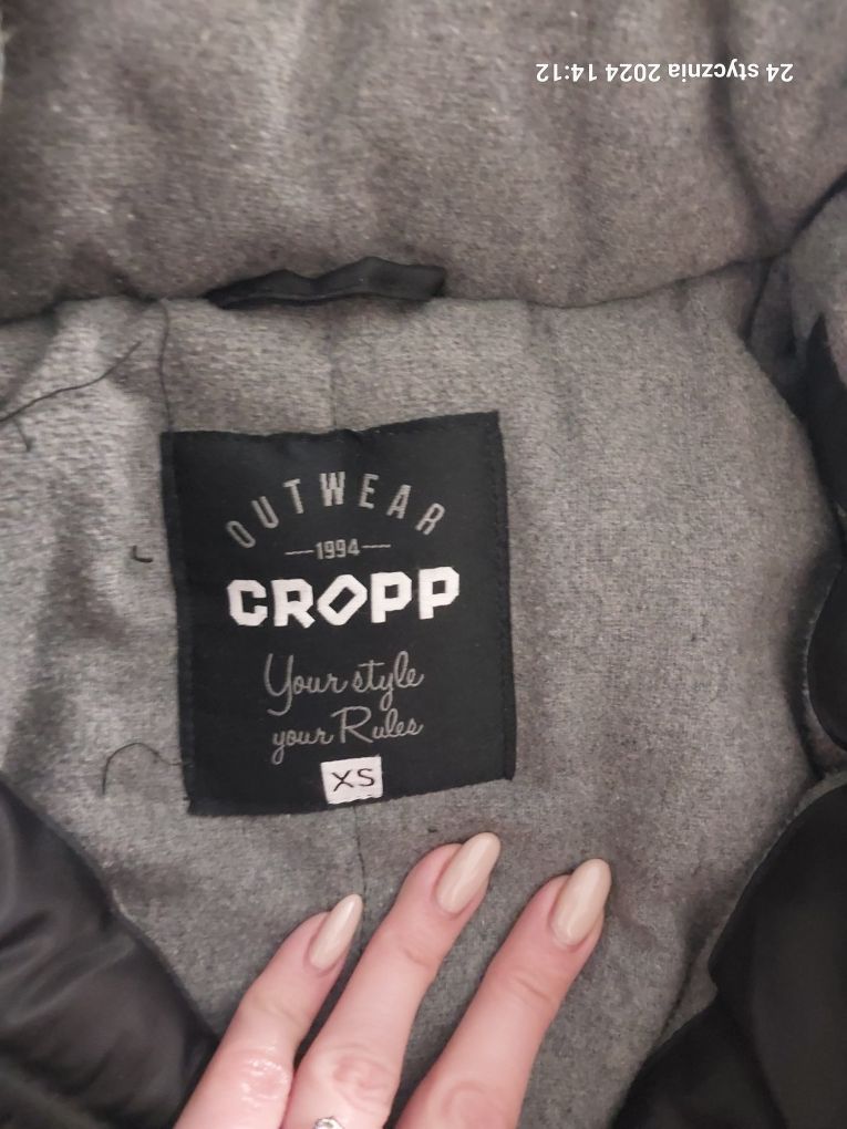 Kurtka zimowa parka czarna XS Cropp