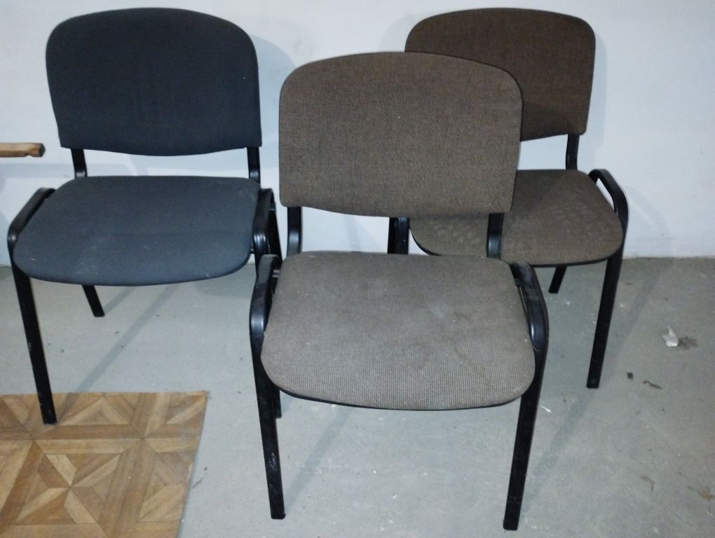 Krzesło biurowe konferencyjne tapicerowane