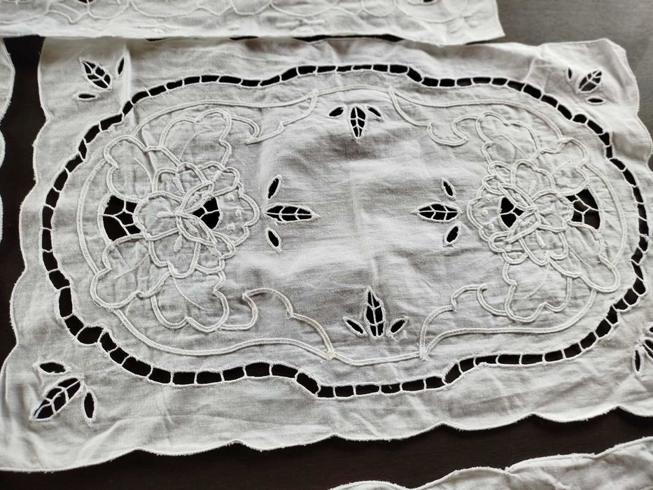 Conjunto de quarto ou sala bordado a máquina