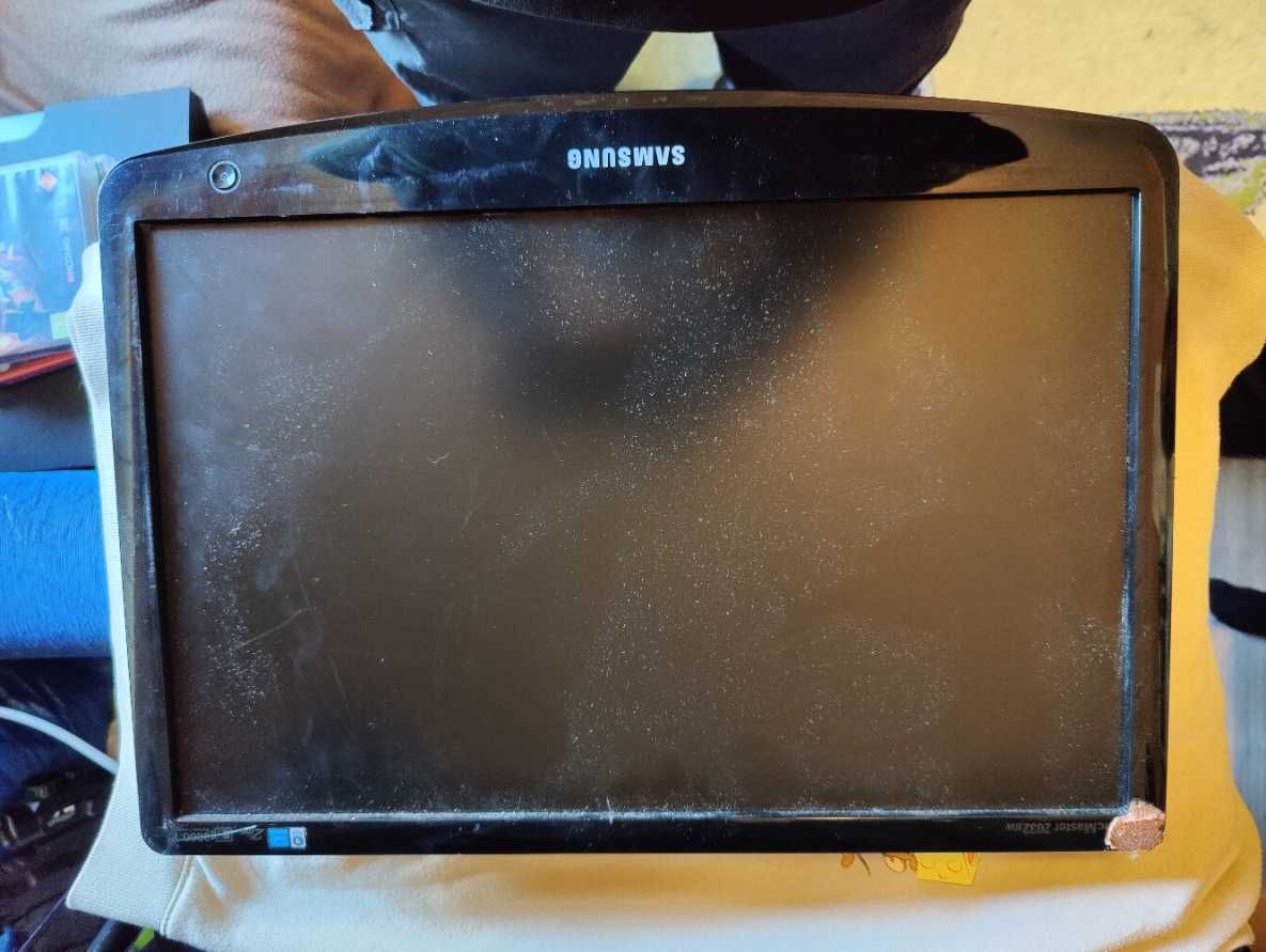 Monitor Samsung model 2032BW