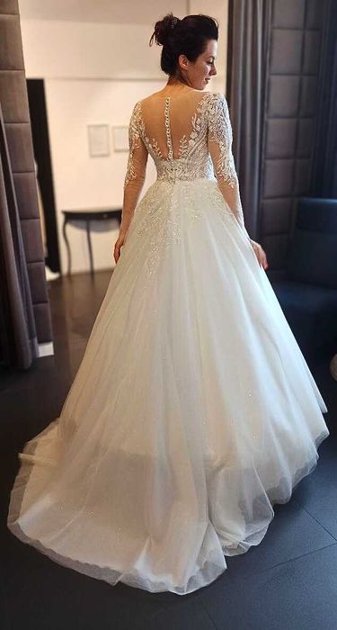 Sprzedam suknię ślubną– raz założona, księżniczka, długi rękaw +welony