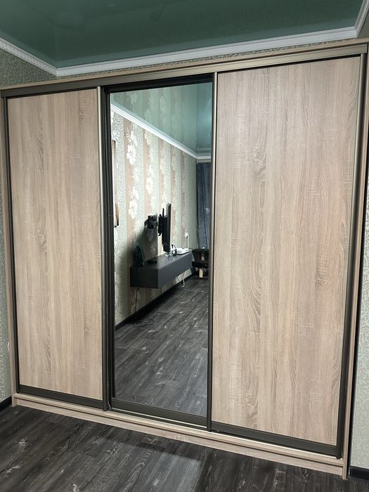 Шкаф купе в новому стані