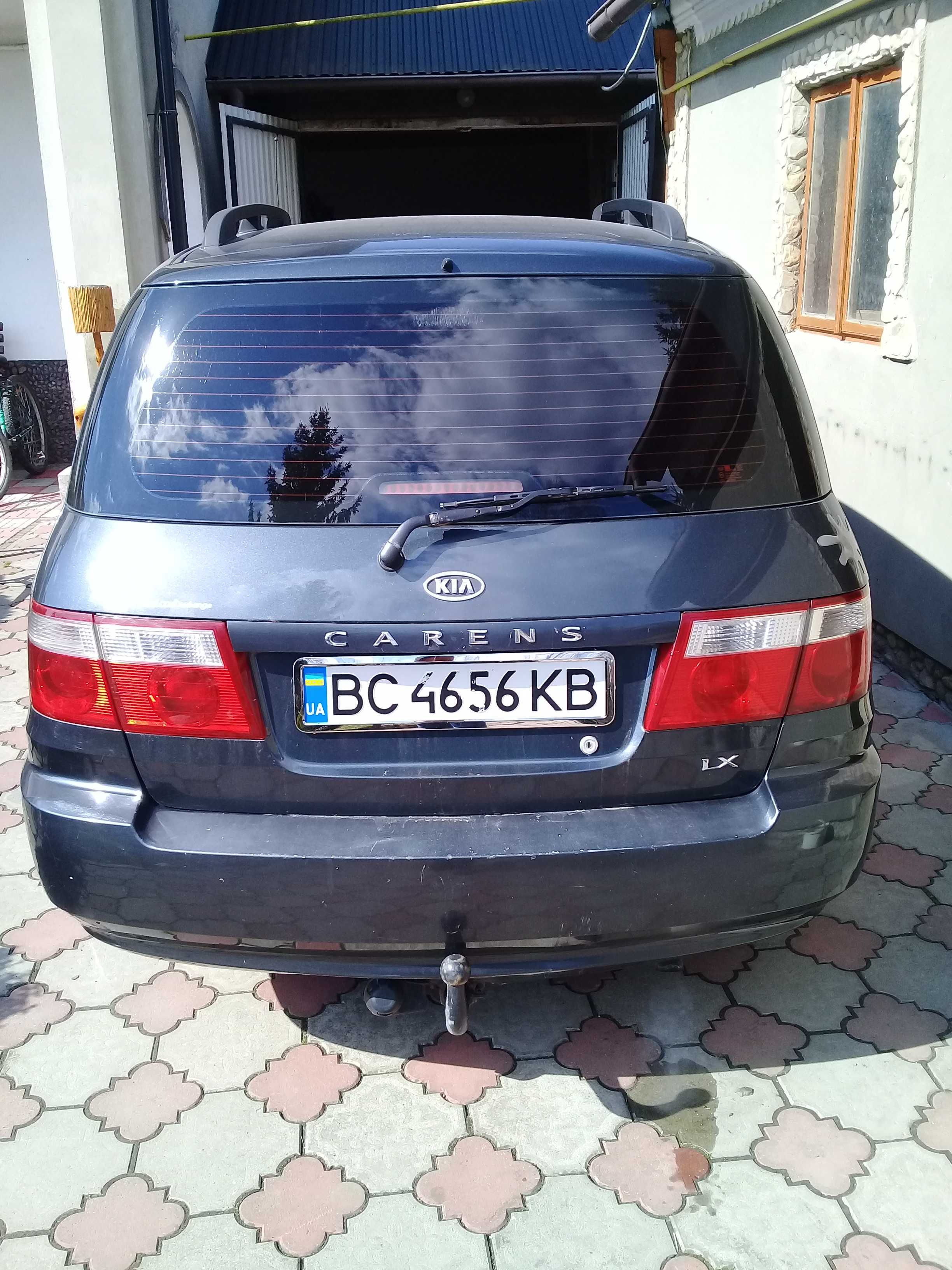 Kia Carens 2004 продам