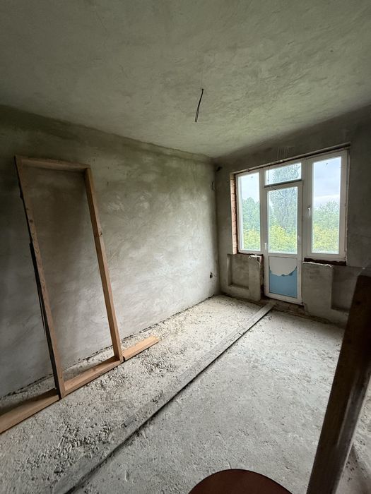 Продається недобудований будинок на Краматорській