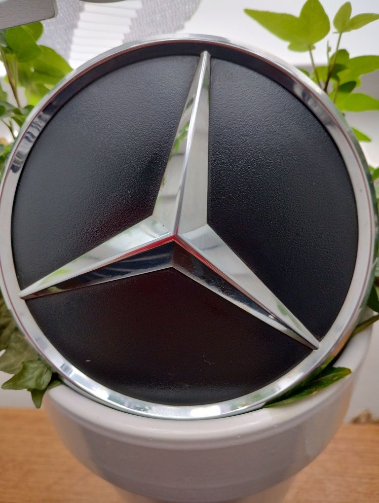 Mercedes-Benz  emblemat distronic