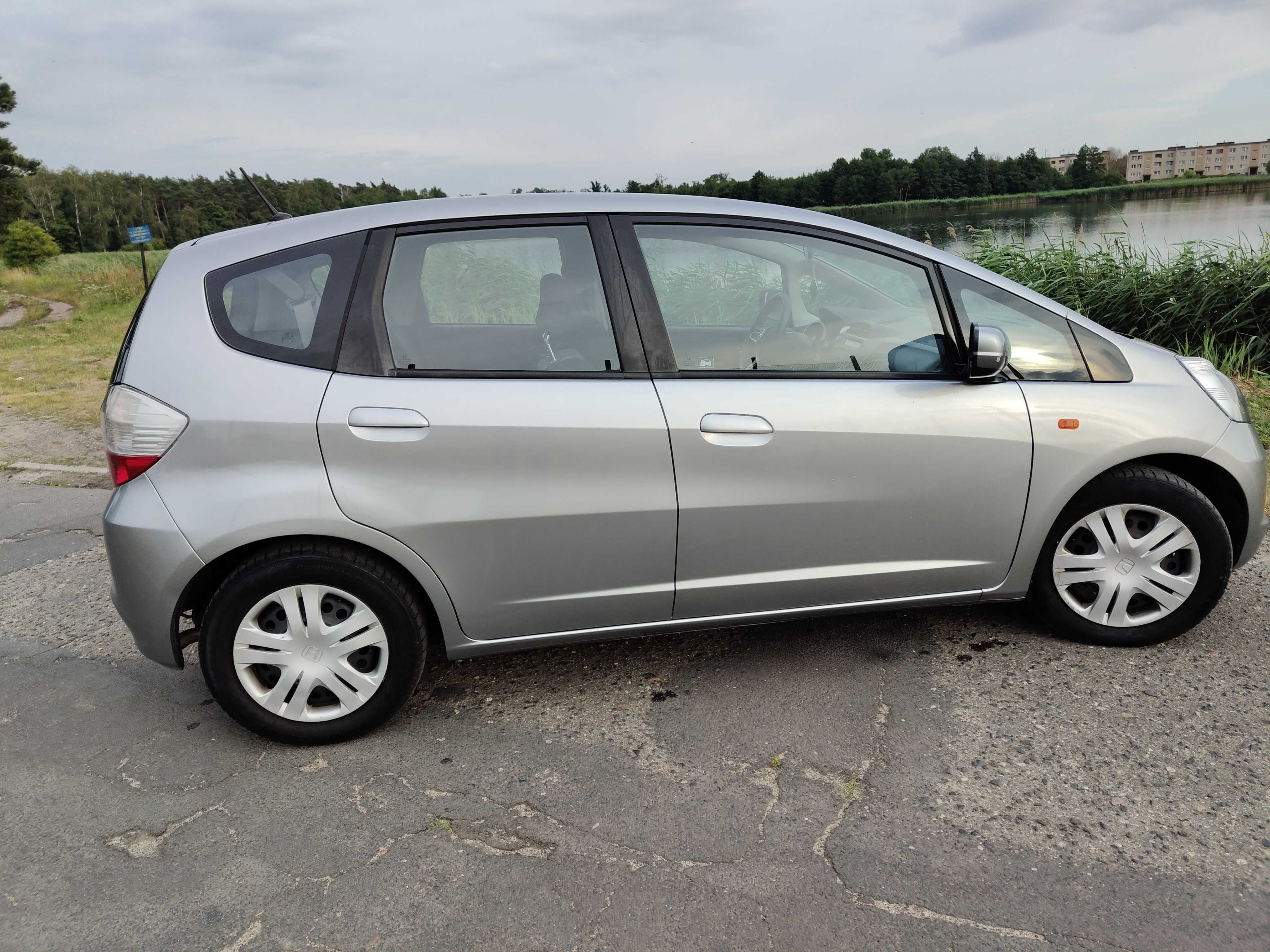 Sprzedam Honda jazz 97000 przebieg