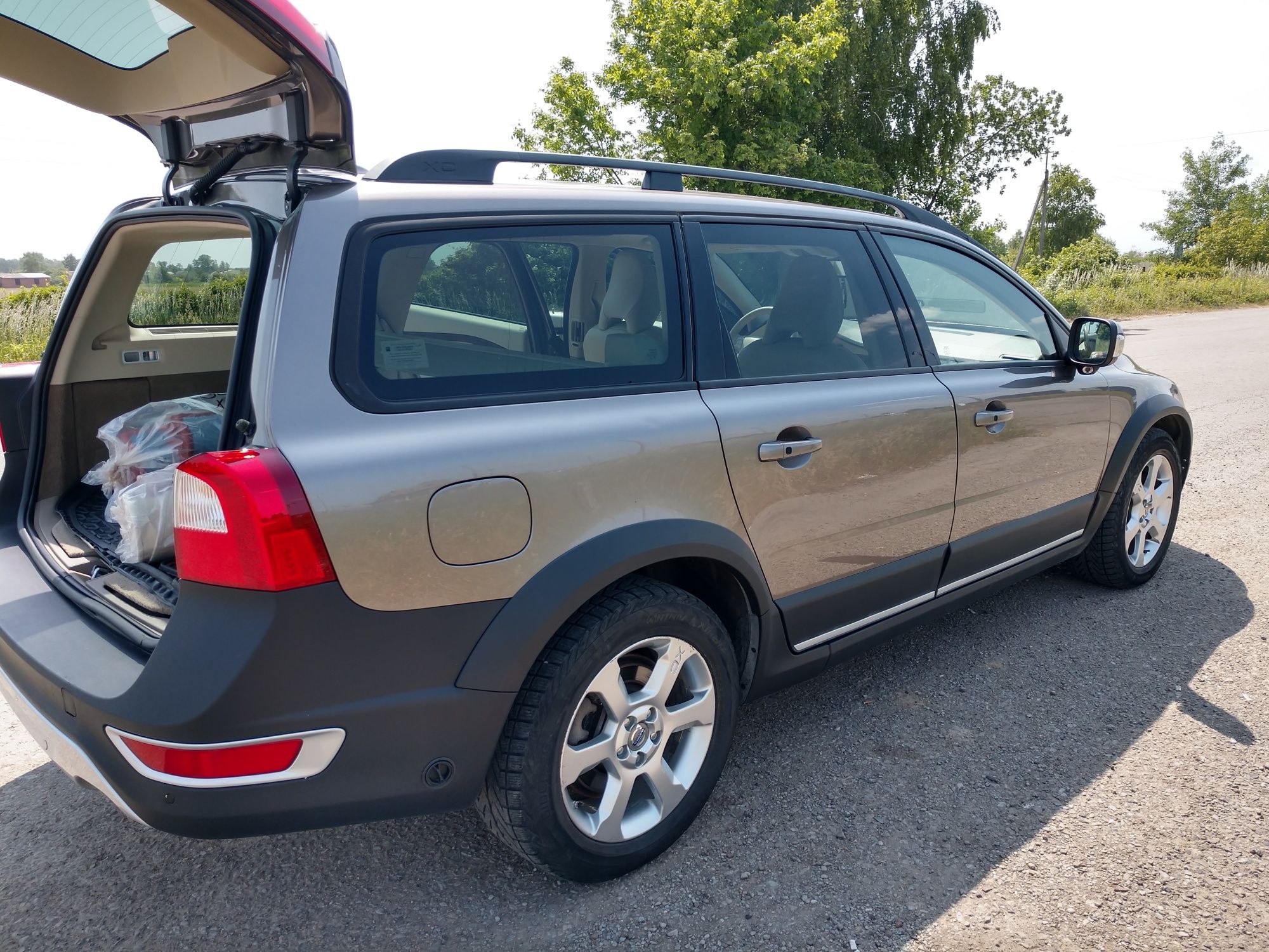 Volvo XC70 T6 (газ)