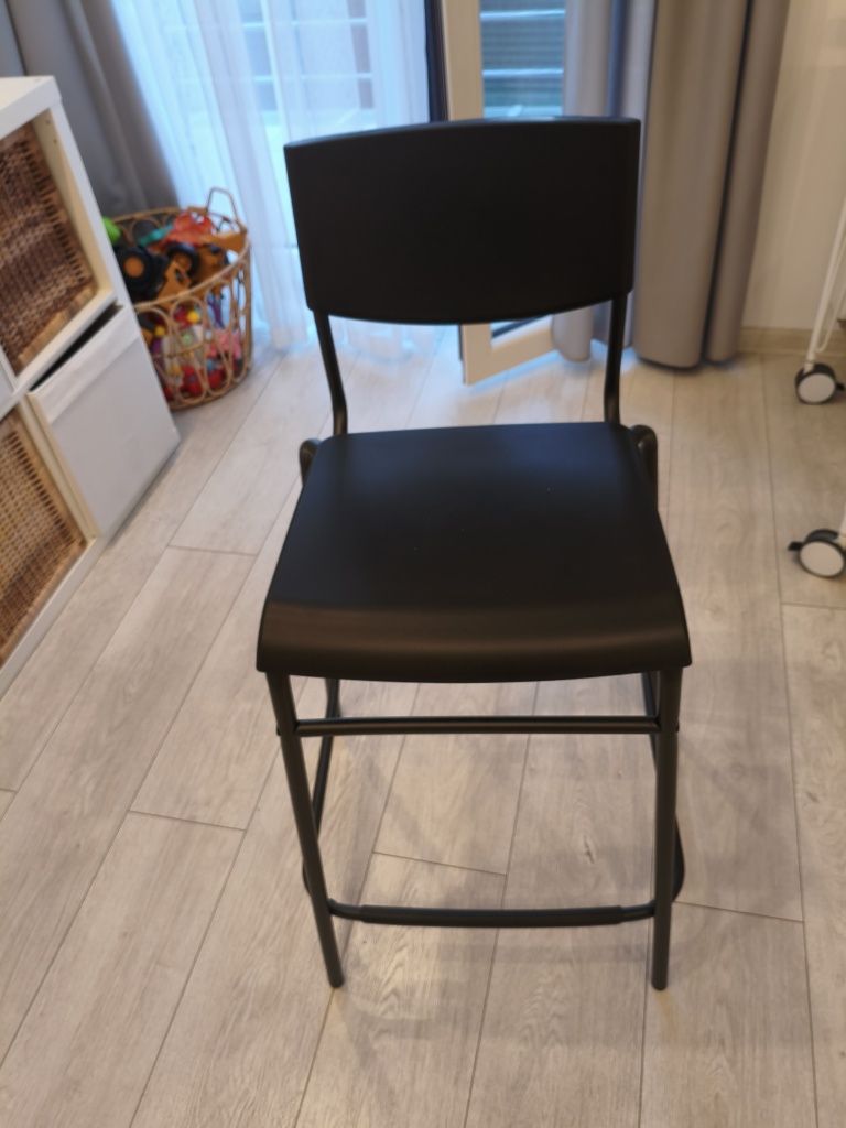 Stołek barowy z oparciem, czarny Ikea STIG