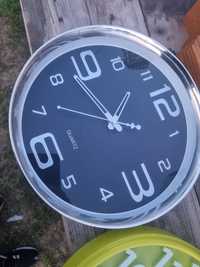 Zegar srebrny na baterię scienny