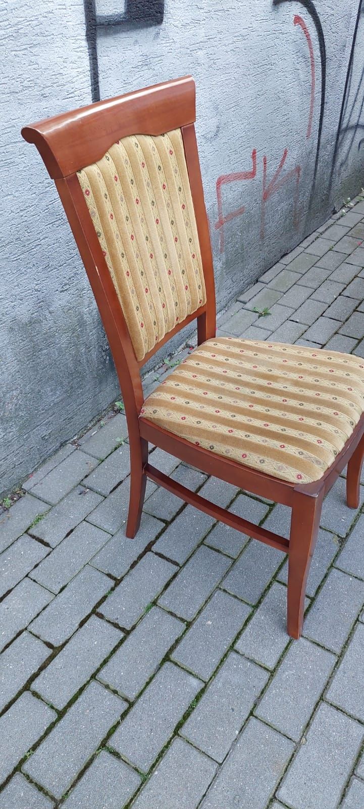 Krzesła do salonu