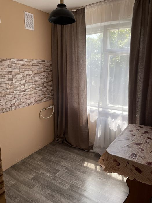 Продам 2 ком. квартиру. Нагорная часть города