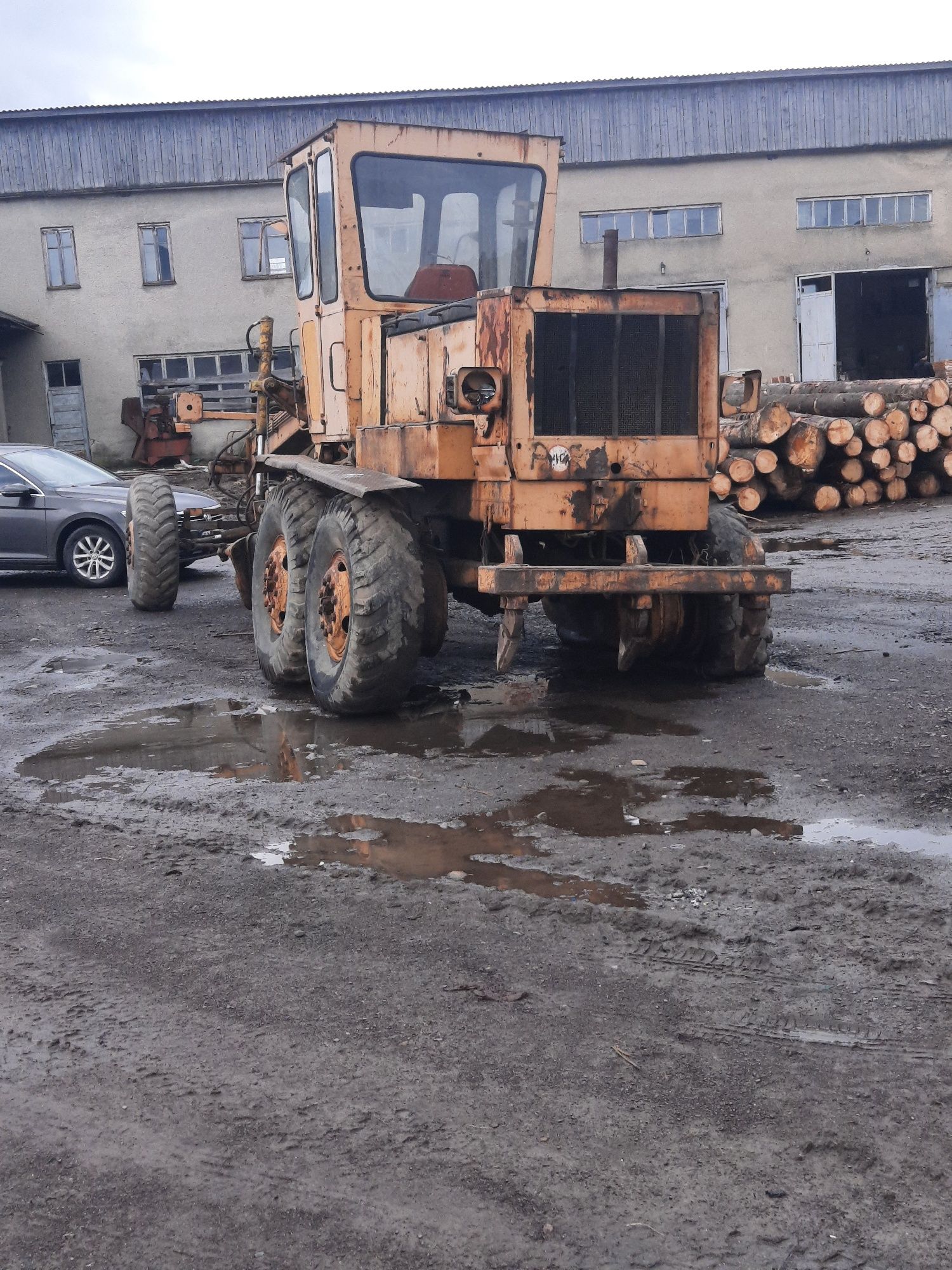 Продам автогрейдер ДЗ-143