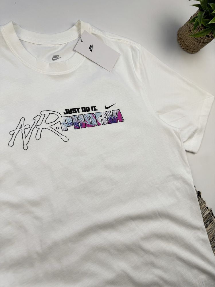 Футболка Nike Sportswear Airphoria