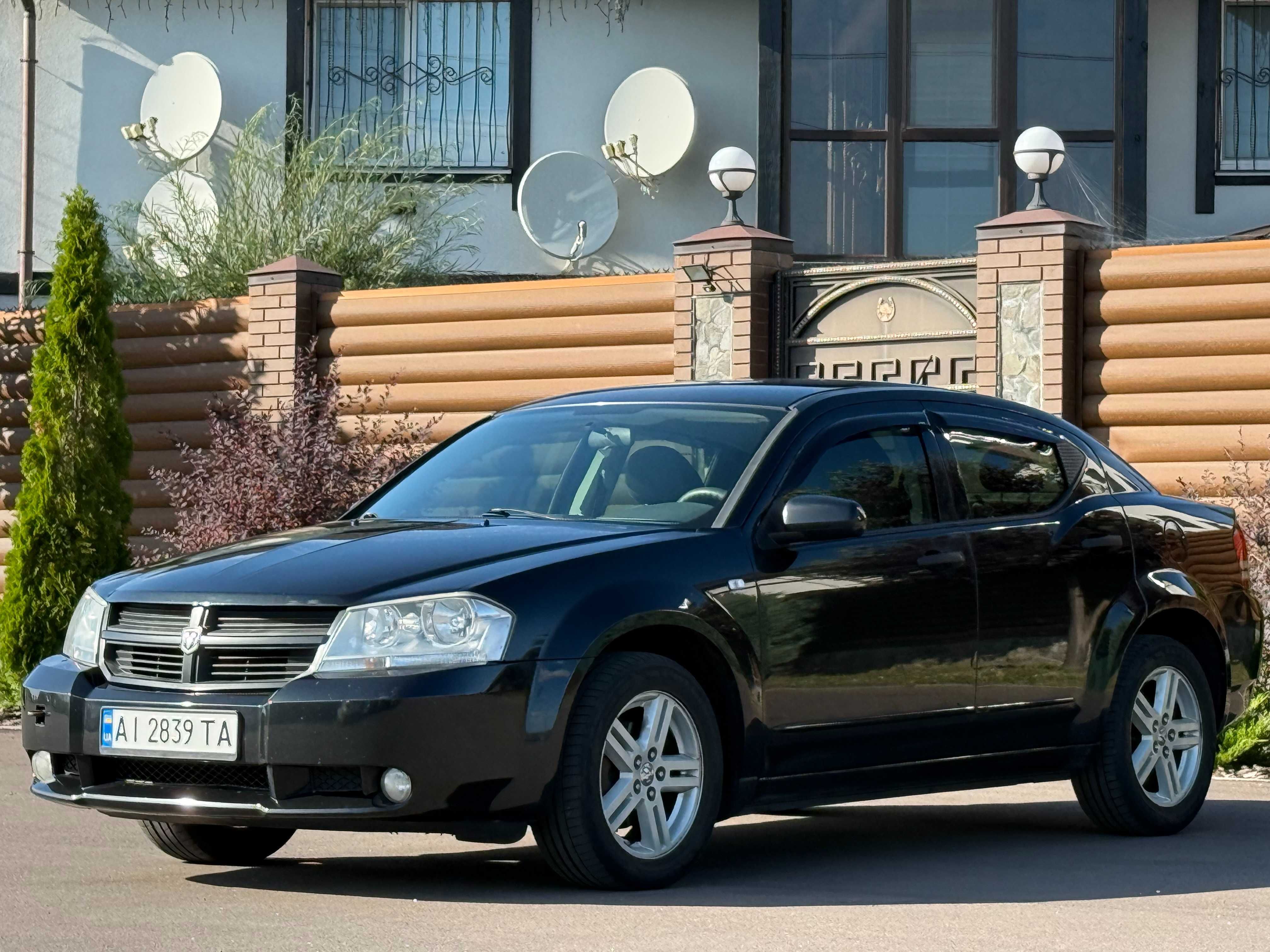 Dodge avenger 2008 2.0 Гарний стан