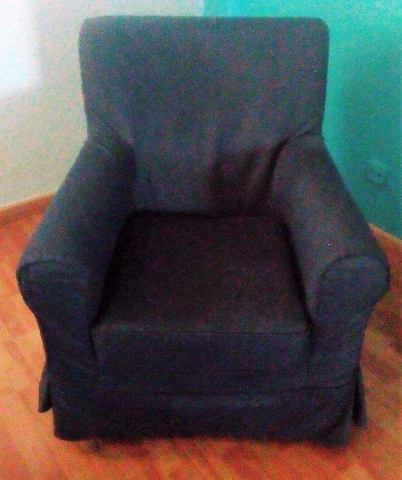 Poltrona preta IKEA