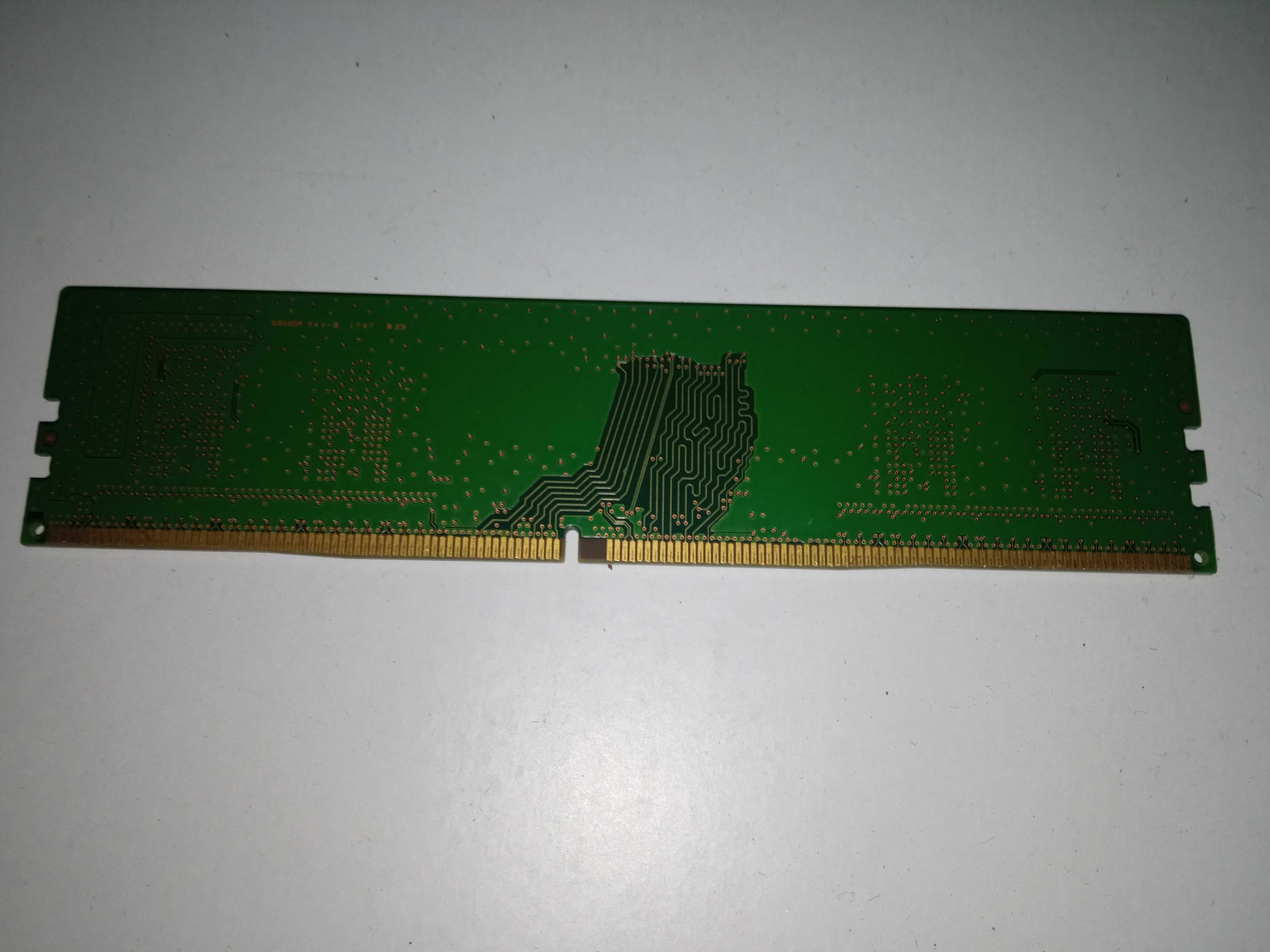 Пам'ять настільних ПК Samsung 4 GB DDR4 2400 MHz (M378A5244CB0-CRC)