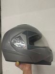 Capacete XL cinzento