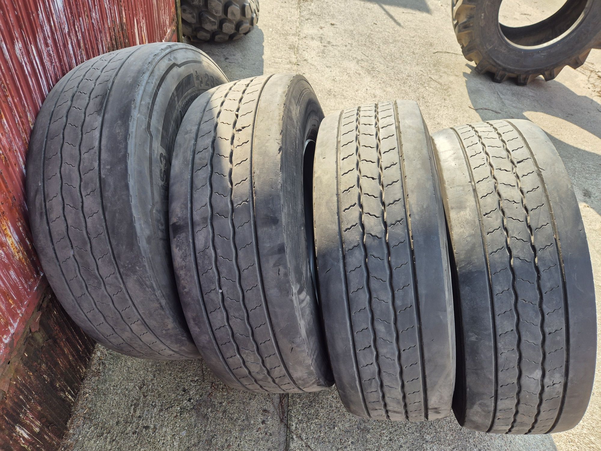 Opony kola 8.25r20 7.50r20 11.5/80-15.3  9.00r20